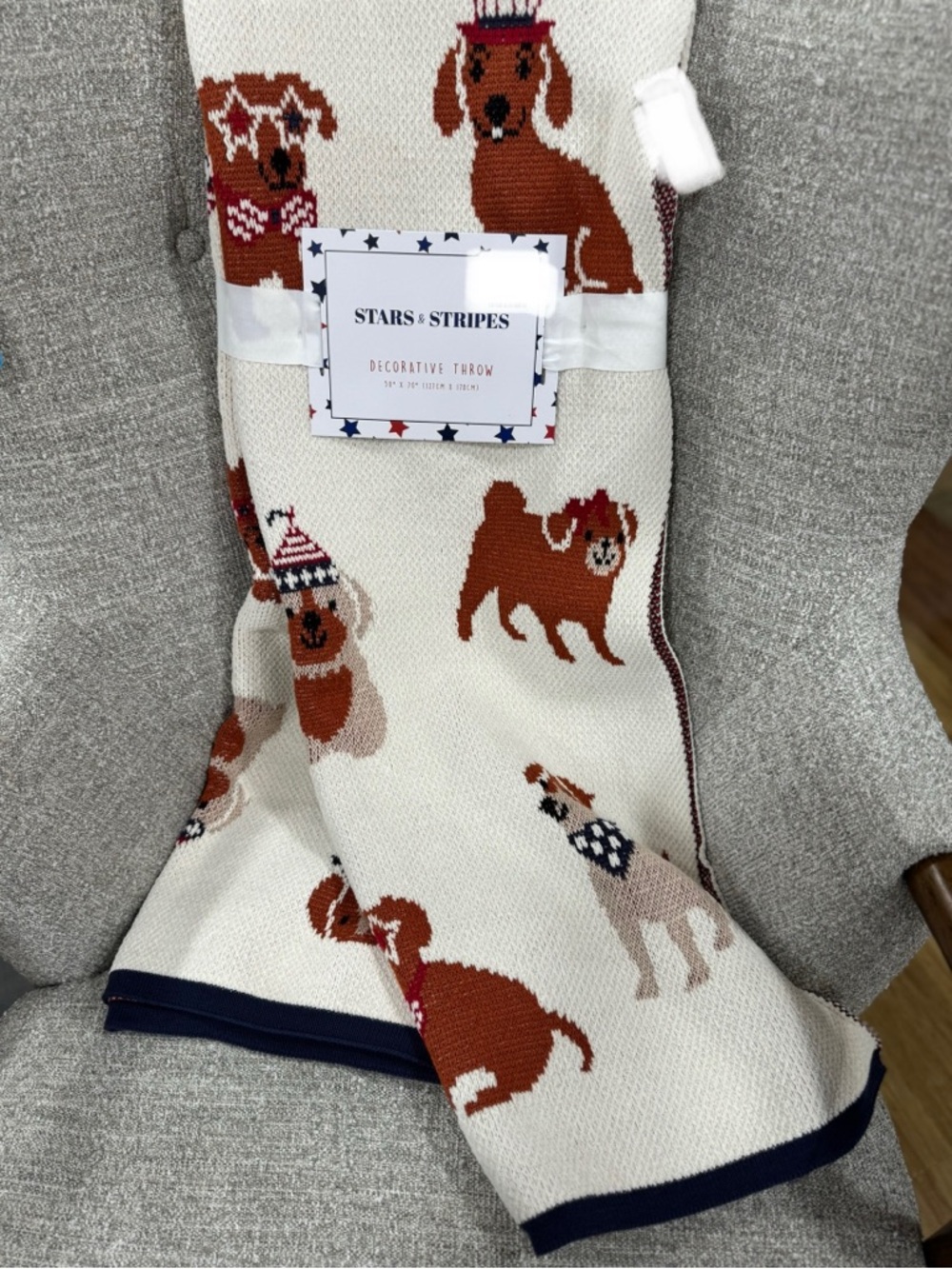 Stars & Stripes Dog Pattern Decorative Throw - Cream with Brown Dogs